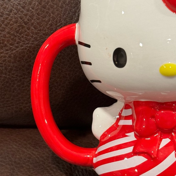 Hello Kitty in Peppermint Dress 22oz Figural Christmas Mug - Picture 4 of 11